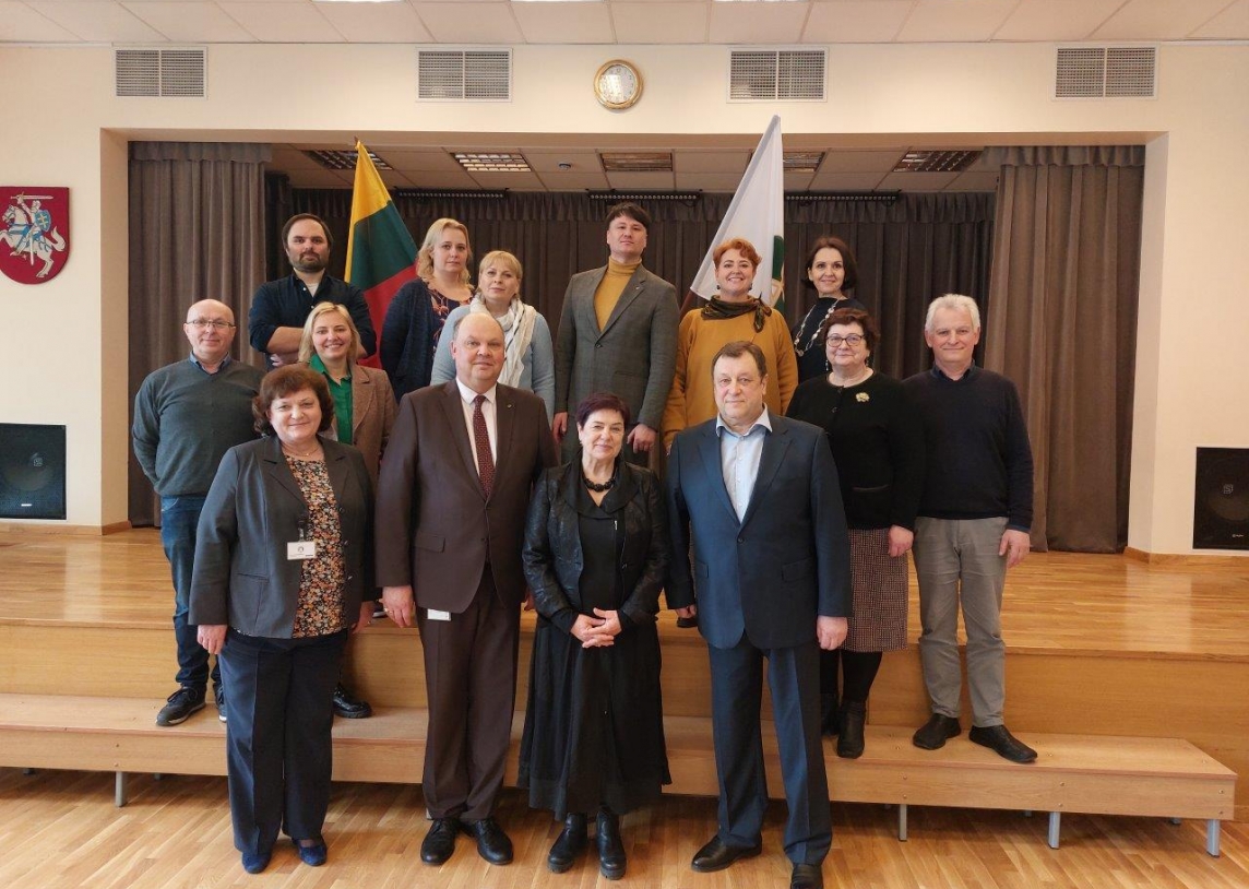 Vilniaus lietuvių namuose lankėsi Nacionalinės Mikalojaus Konstantino Čiurlionio menų mokyklos direktorius Dainius Numgaudis ir administracijos darbuotojai