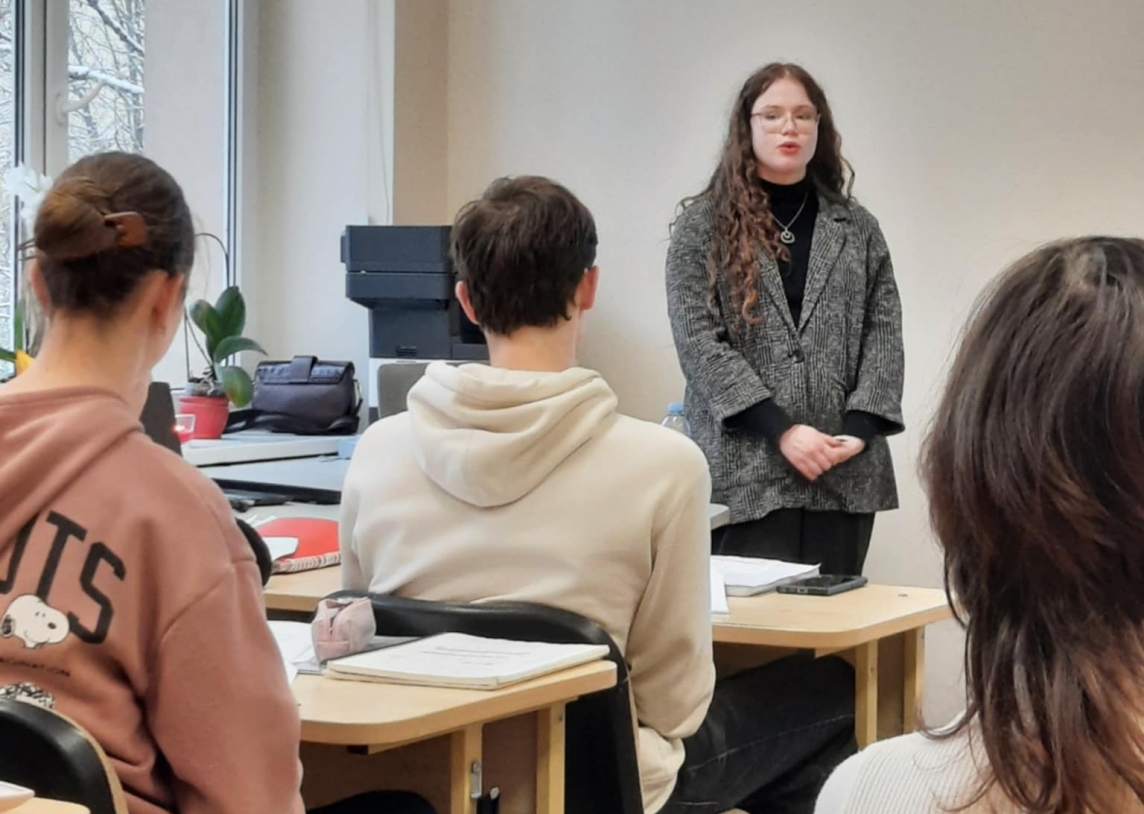 VILNIAUS LIETUVIŲ NAMŲ PROJEKTAS „ŠOK Į MOKYTOJO KLUMPES“