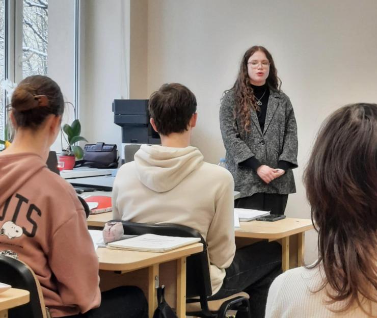 VILNIAUS LIETUVIŲ NAMŲ PROJEKTAS „ŠOK Į MOKYTOJO KLUMPES“